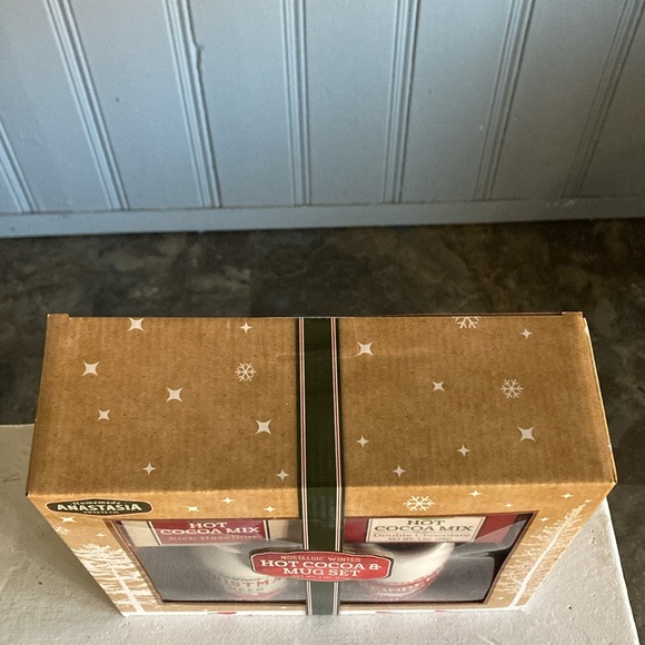 BNIB- Nostalgic Christmas Trees & Reindeer Rides Milk Jug Mugs & Hot Cocoa Set - Picture 12 of 15